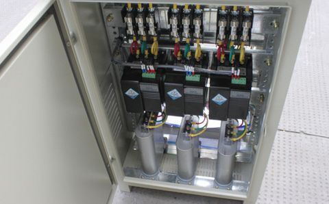 低压电力电容器如何适当的电压？